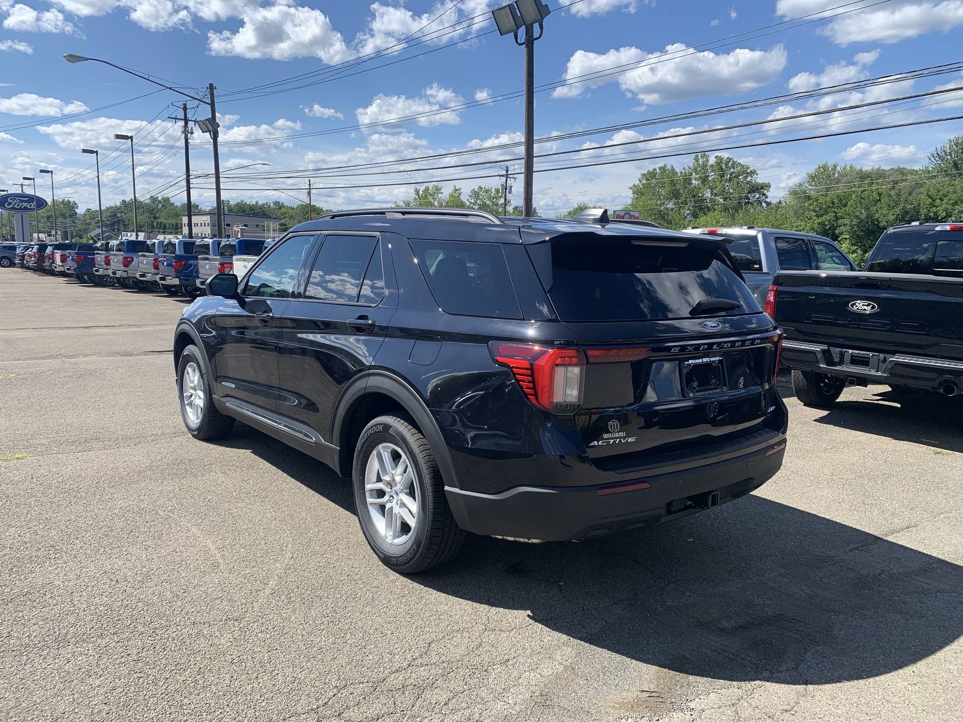 2025 Ford Explorer Active