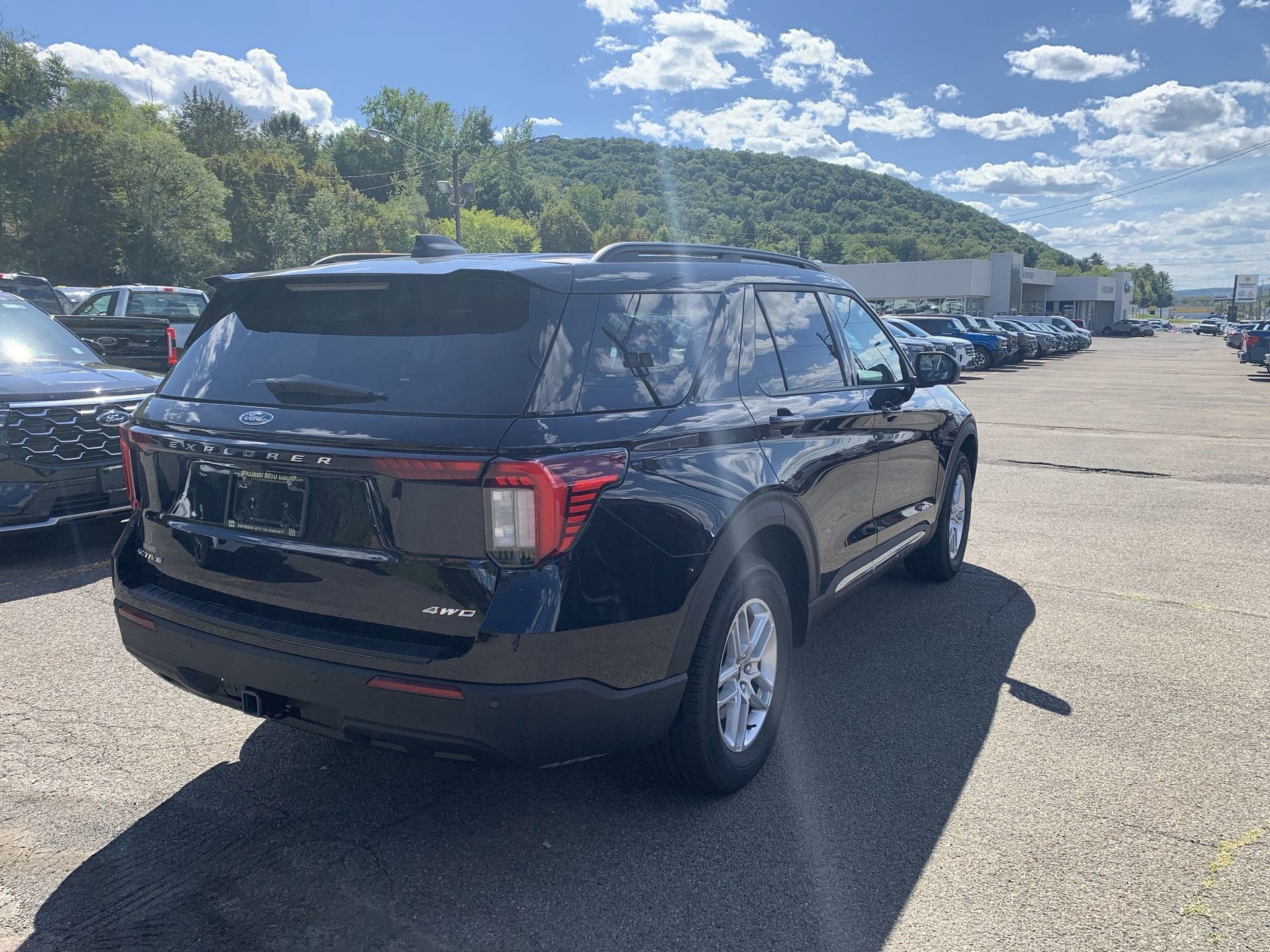 2025 Ford Explorer Active