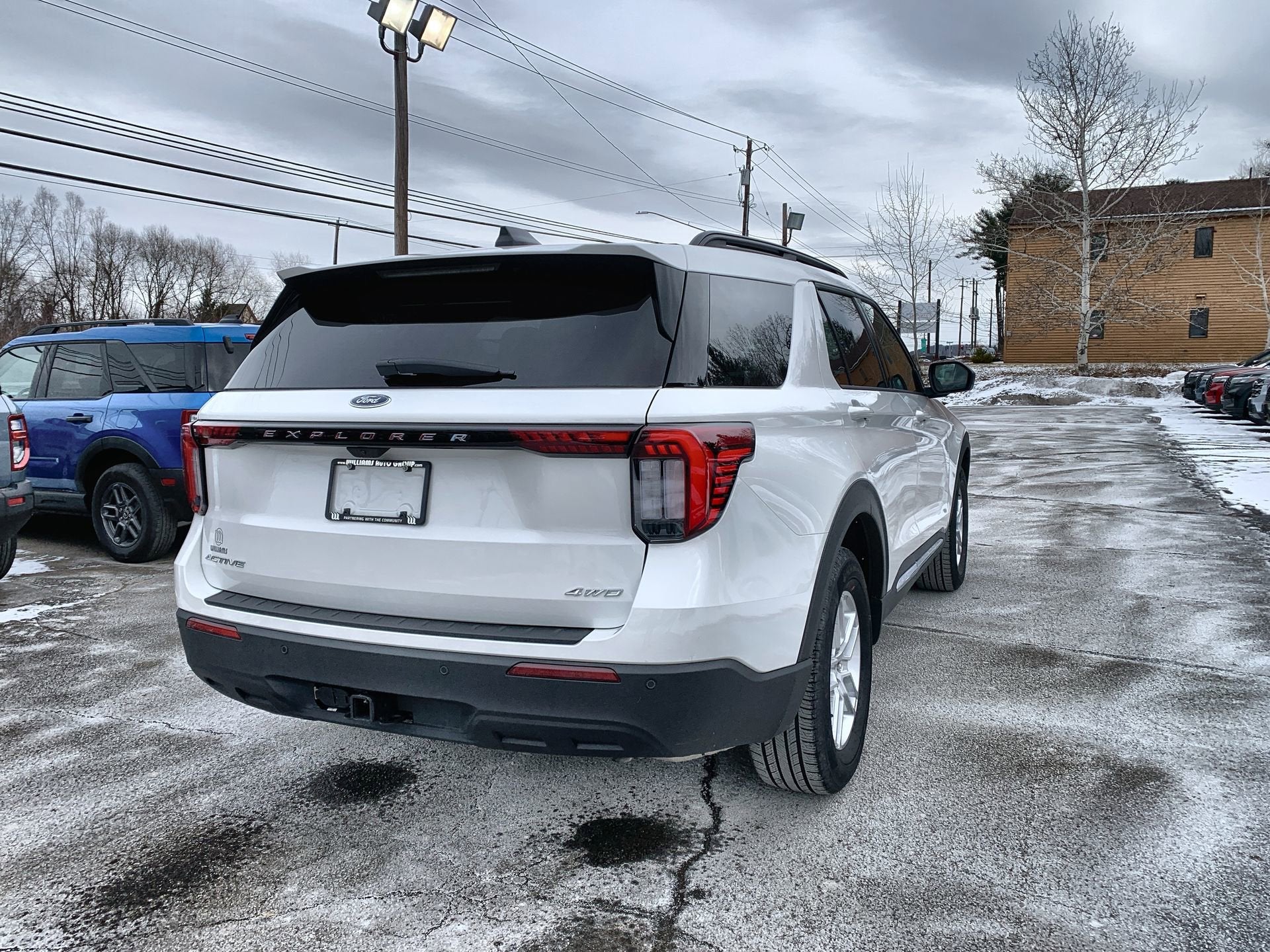 2025 Ford Explorer Active