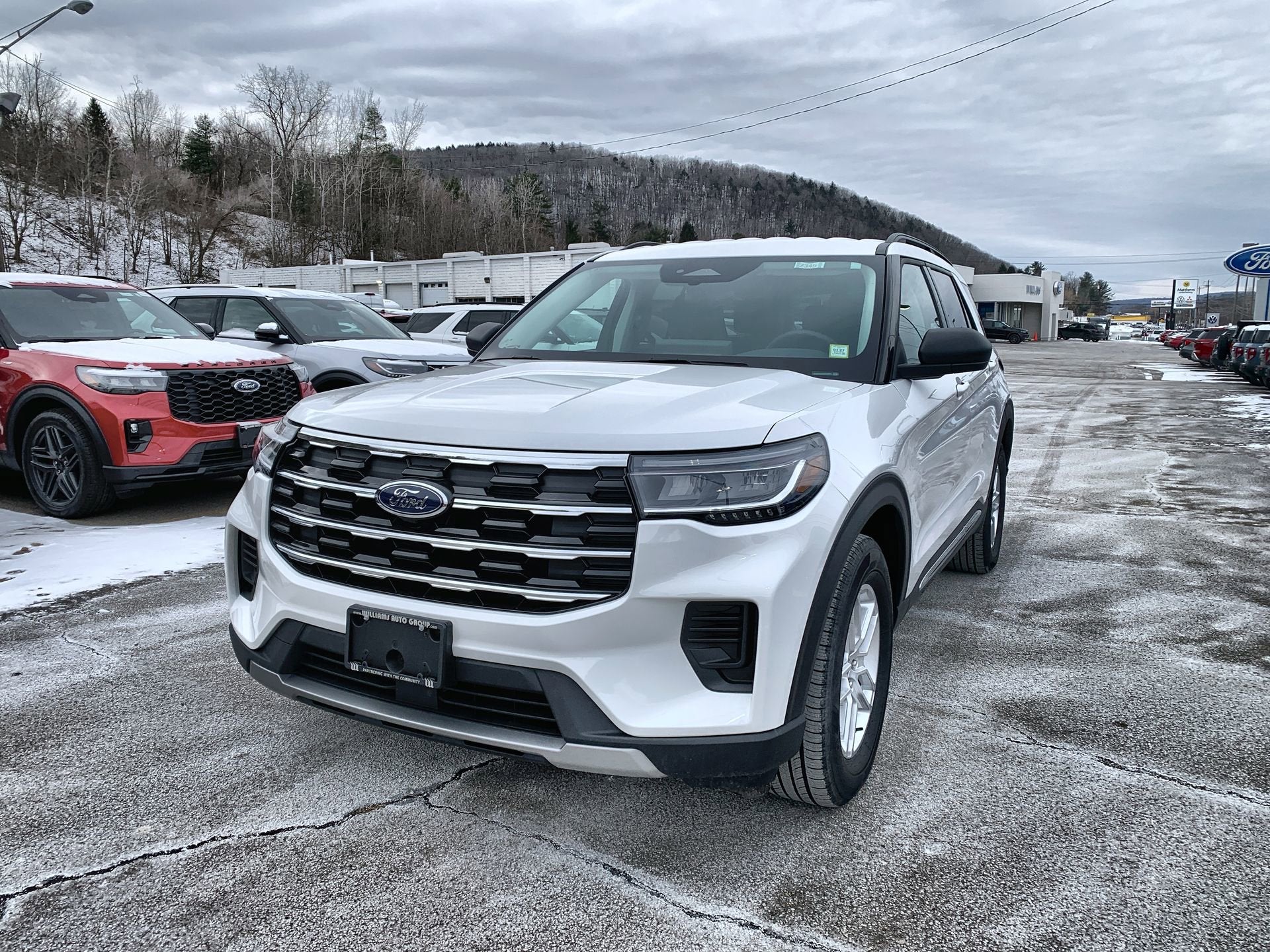 2025 Ford Explorer Active