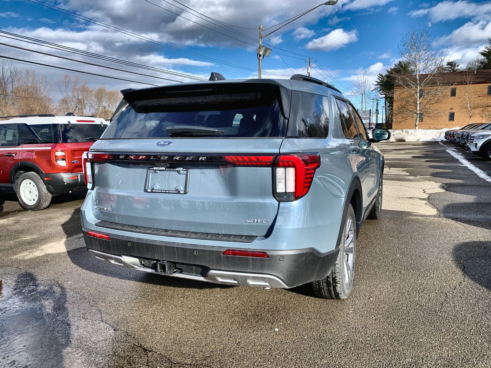 2026 Ford Explorer Active w/100A Pkg