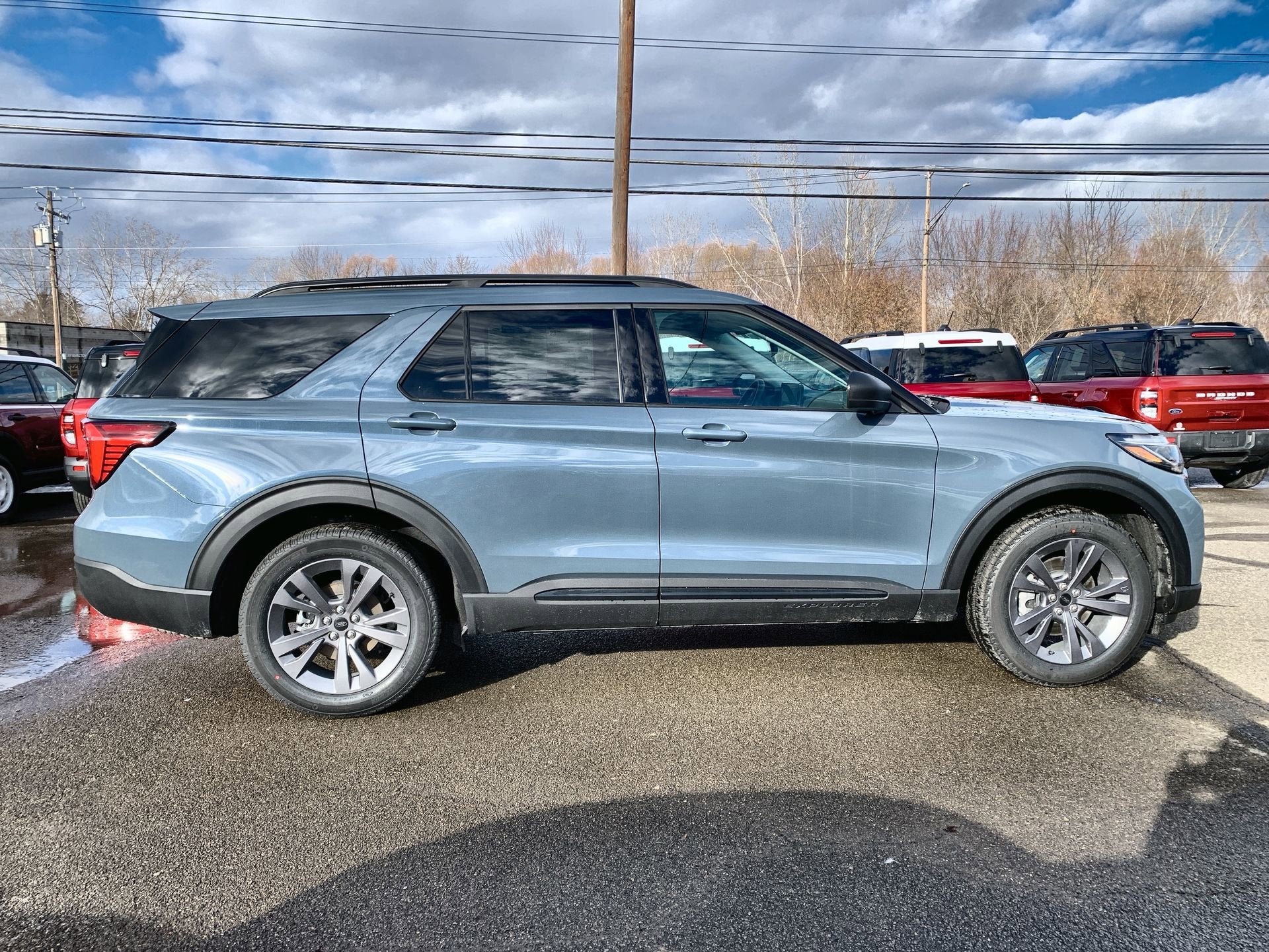 2026 Ford Explorer Active w/100A Pkg