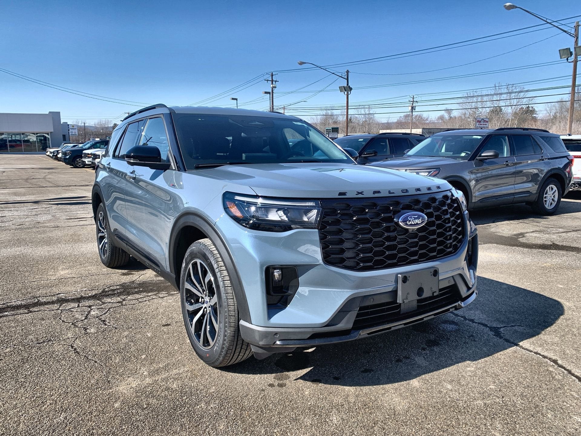 2026 Ford Explorer ST-Line