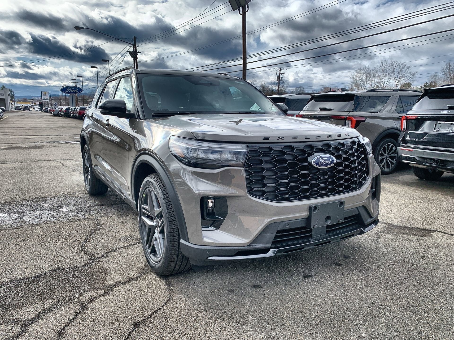 2026 Ford Explorer ST-Line