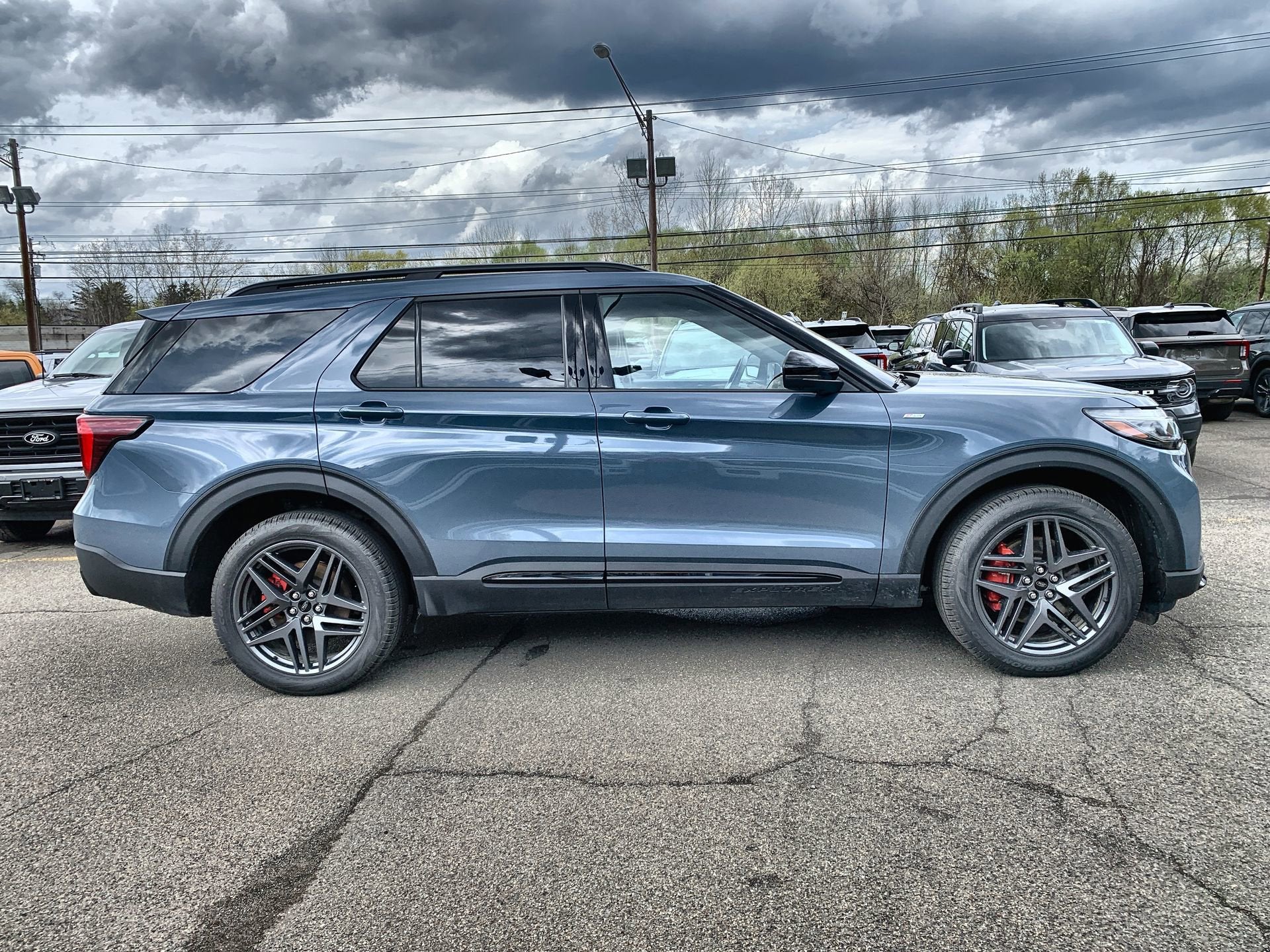 2026 Ford Explorer ST-Line