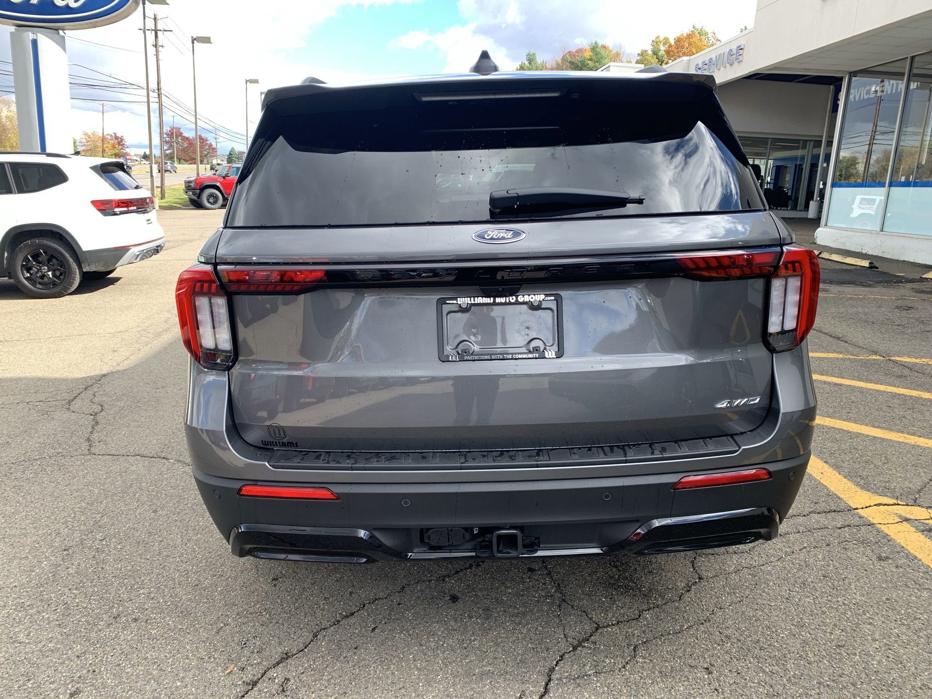 2026 Ford Explorer ST-Line