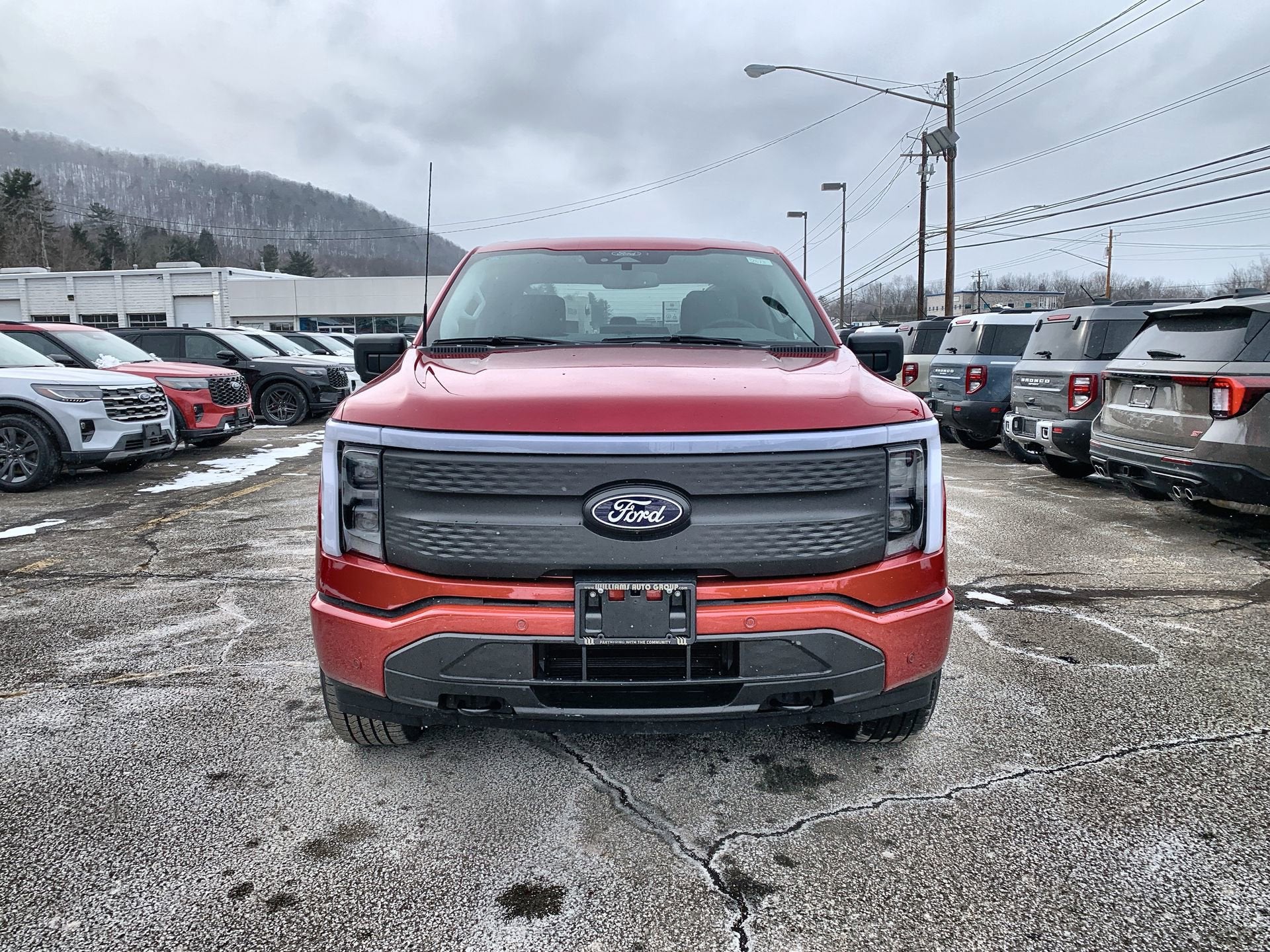 2025 Ford F-150 Lightning Flash