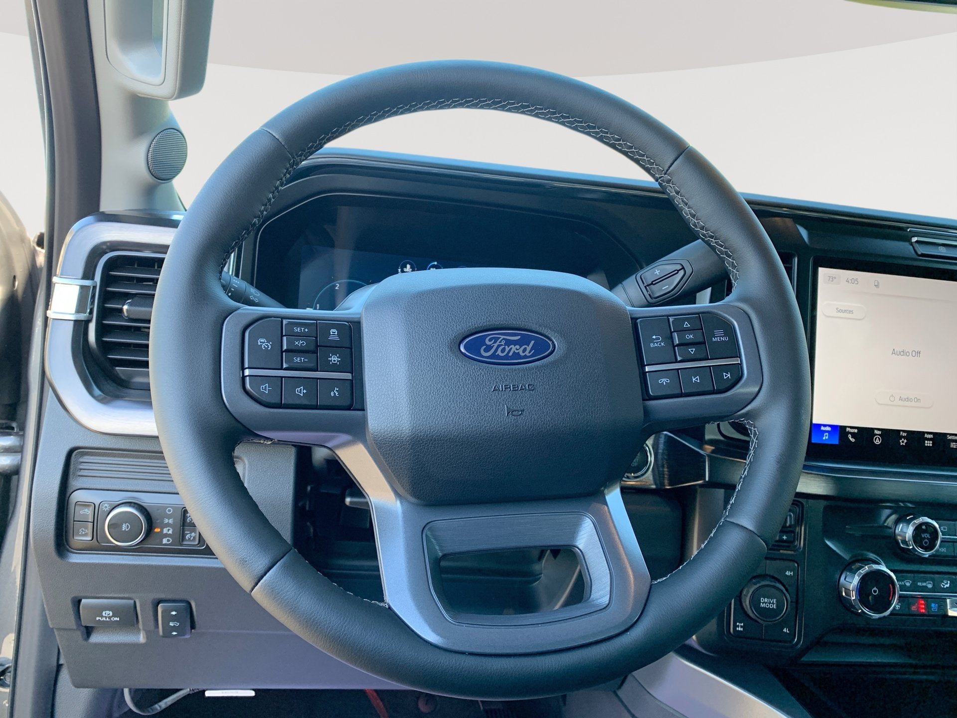 2027 Ford Super Duty F-250 SRW F-250® Lariat®