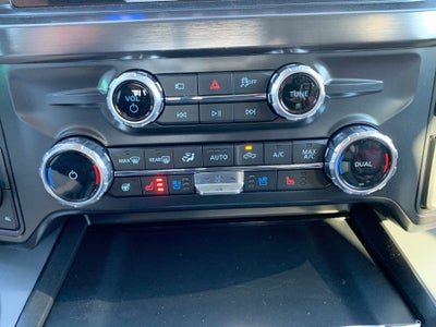 2027 Ford Super Duty F-250 SRW F-250® Lariat®