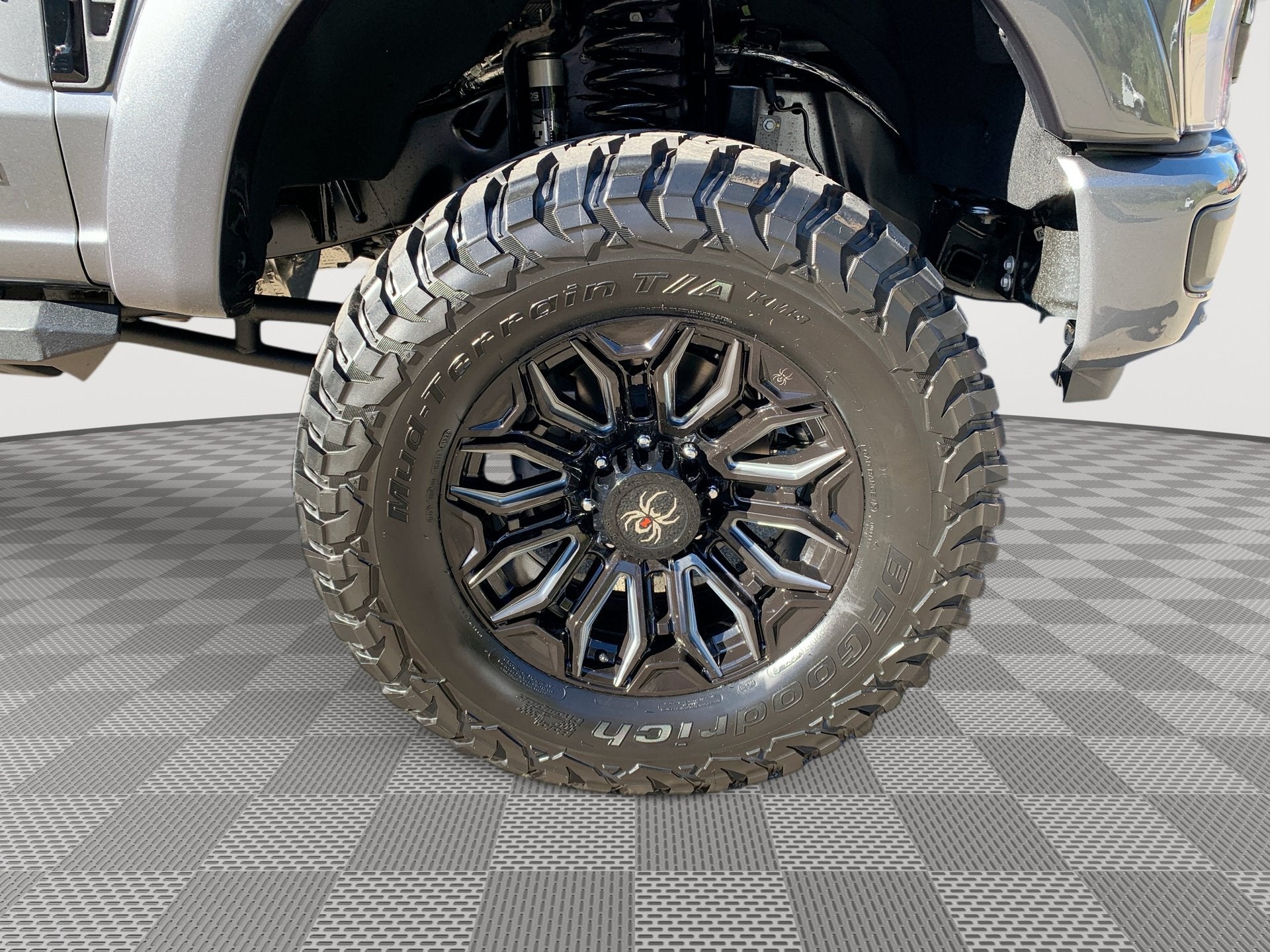 2027 Ford Super Duty F-250 SRW F-250® Lariat®