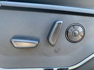 2027 Ford Super Duty F-250 SRW Platinum