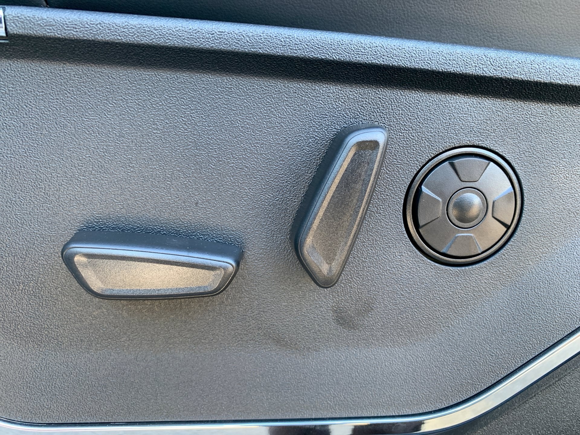 2027 Ford Super Duty F-250 SRW Platinum