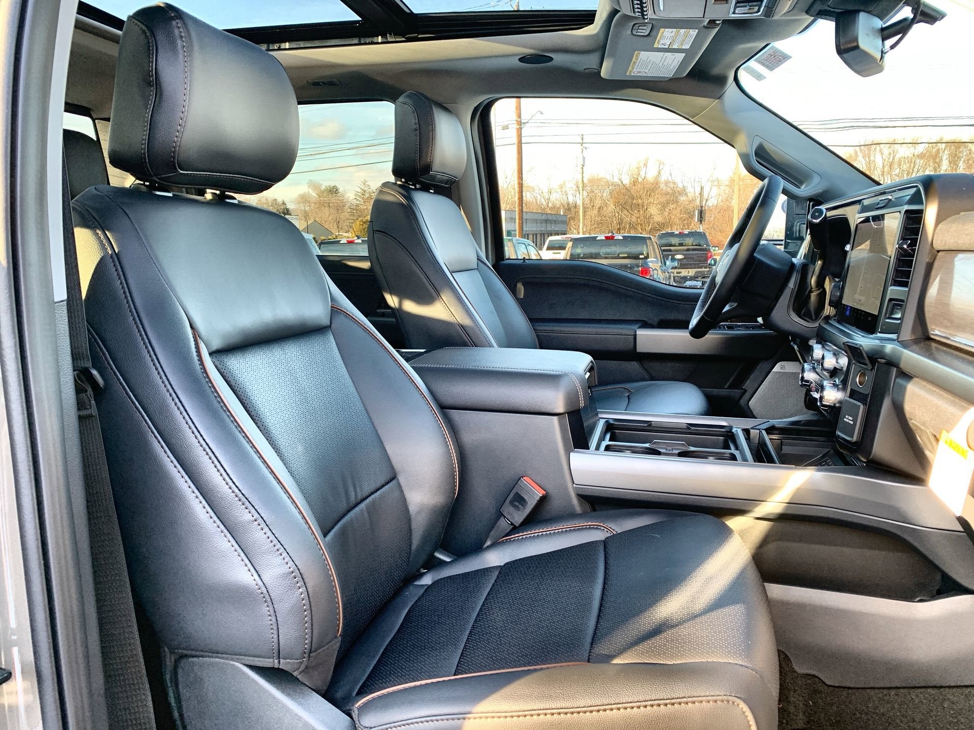 2026 Ford Super Duty F-350 SRW LARIAT