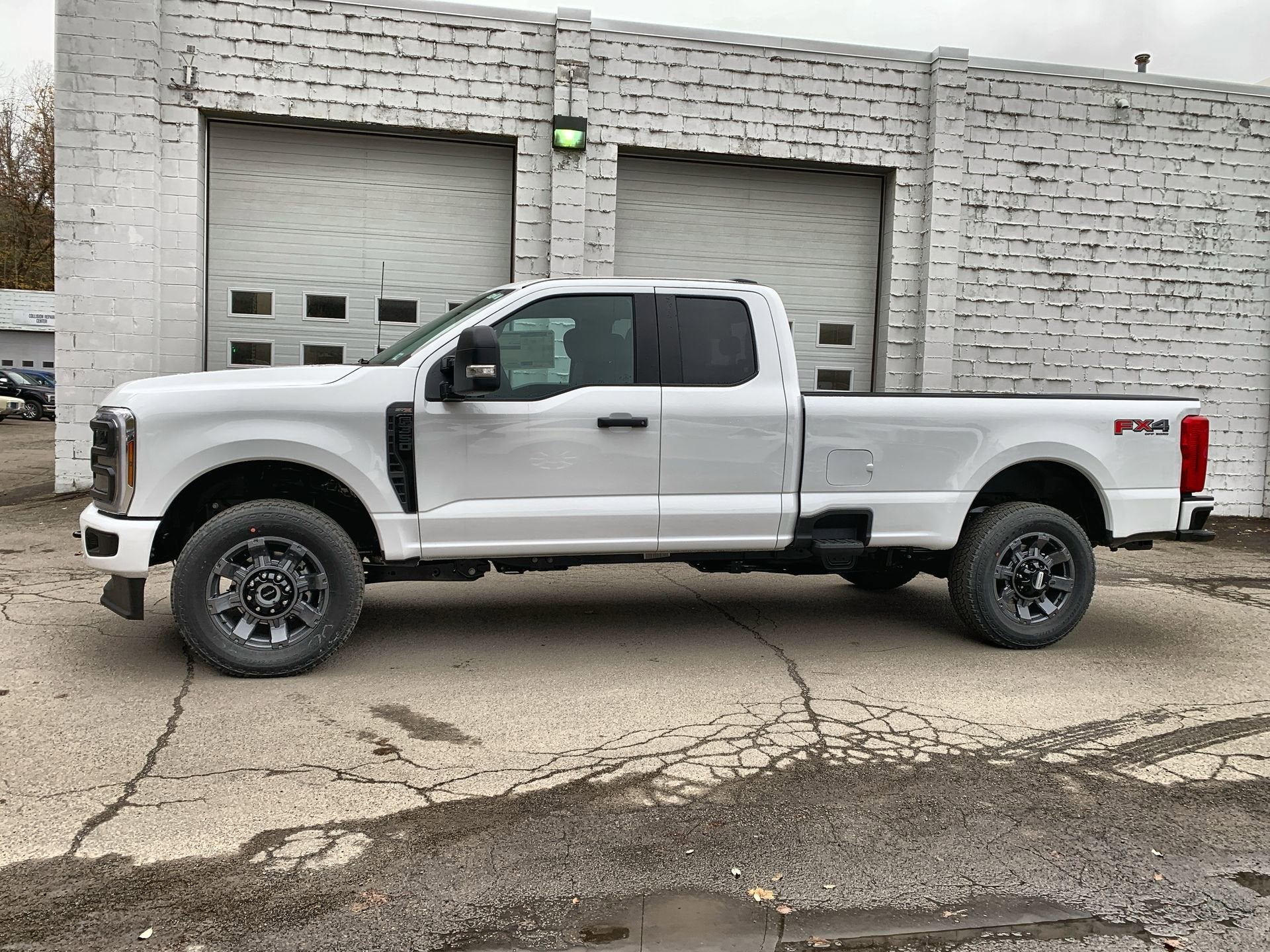 2026 Ford Super Duty F-350 SRW XL