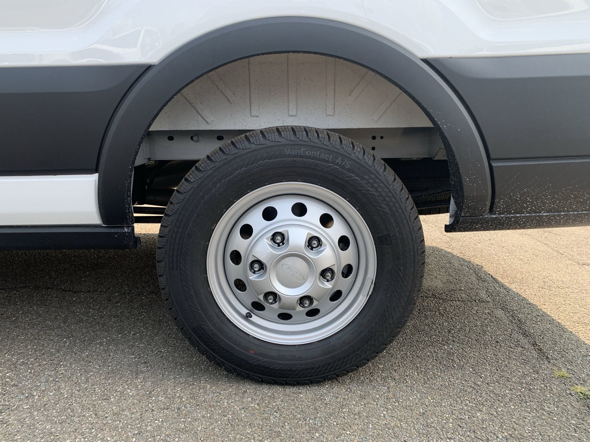 2025 Ford Transit Cargo Van Base