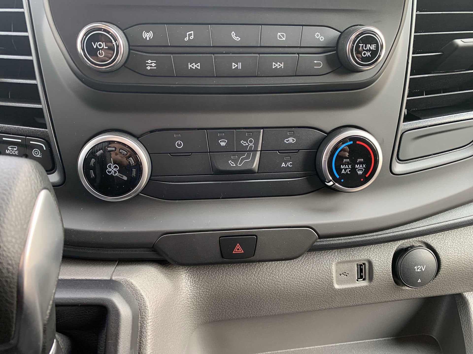 2025 Ford Transit Cargo Van Base