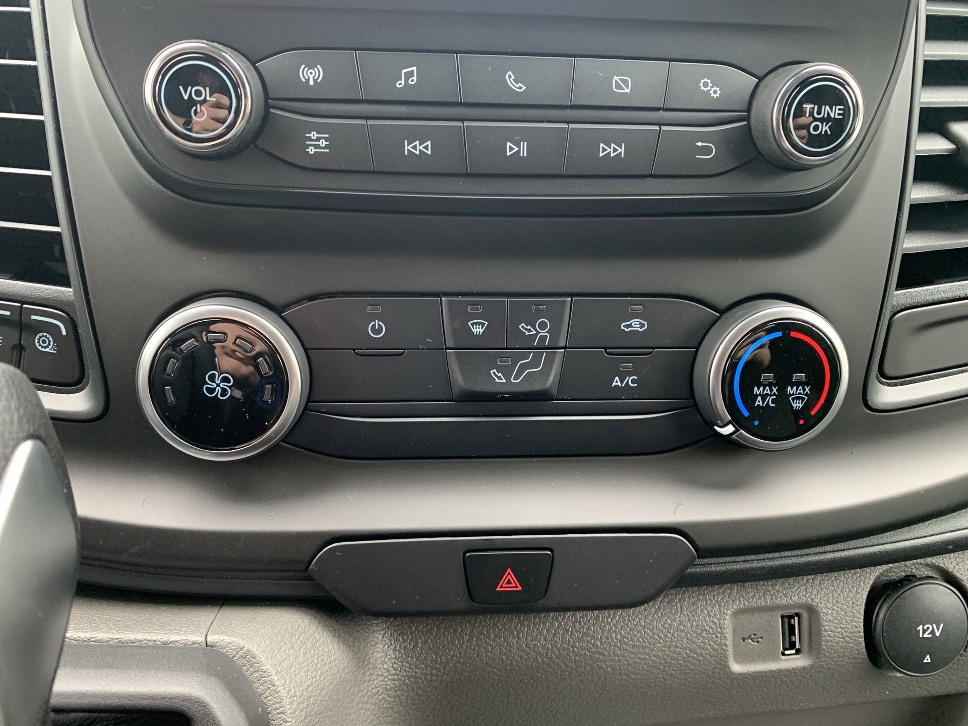 2025 Ford Transit Cargo Van Base