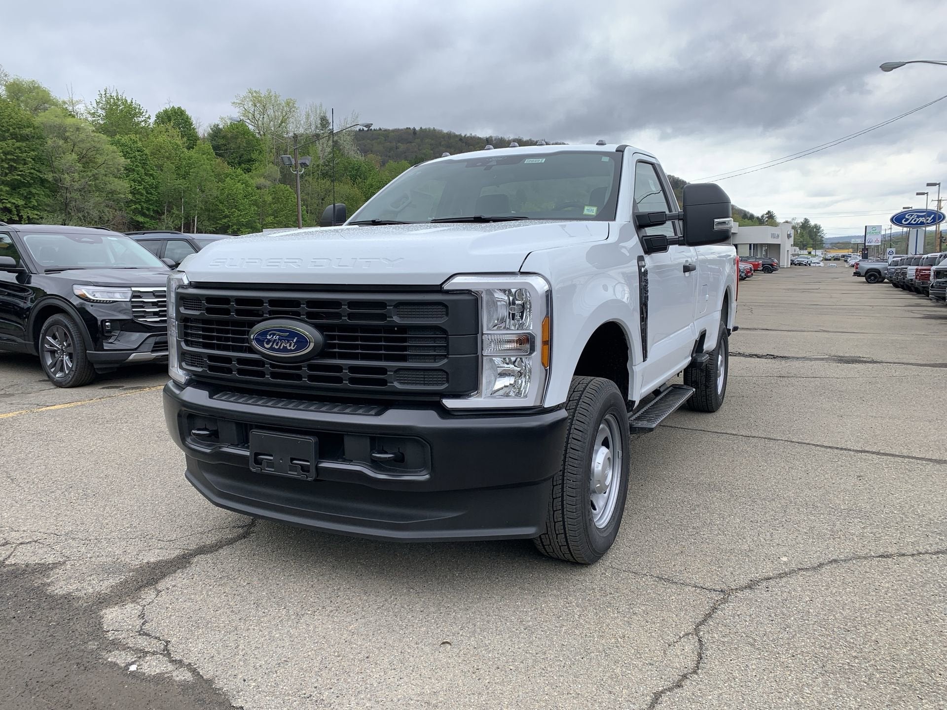 2026 Ford Super Duty F-350 SRW XL