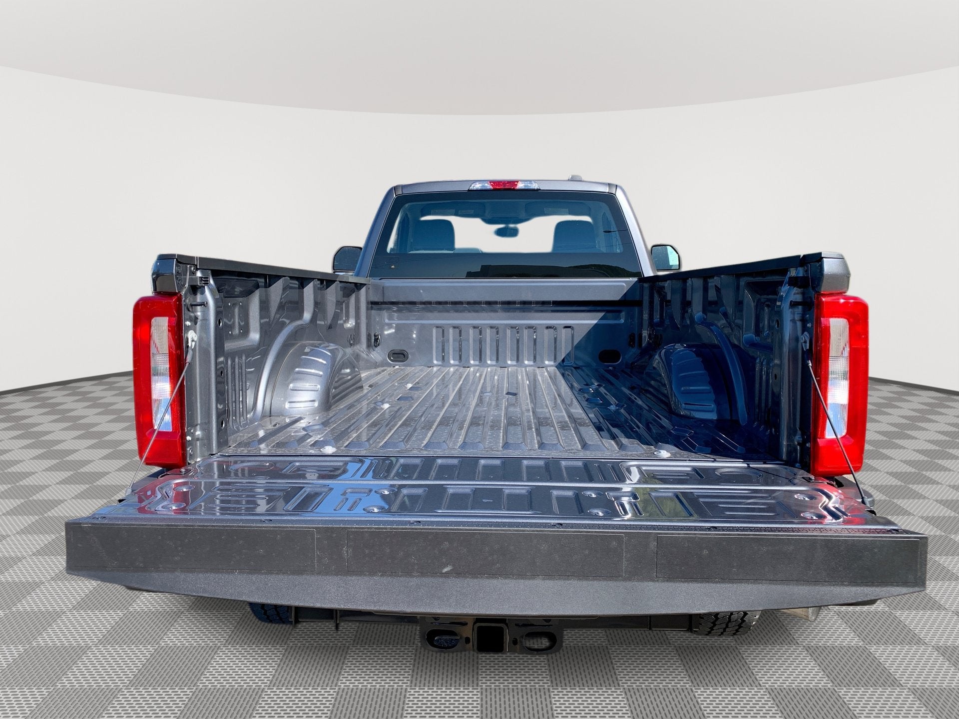 2027 Ford Super Duty F-350 SRW XL