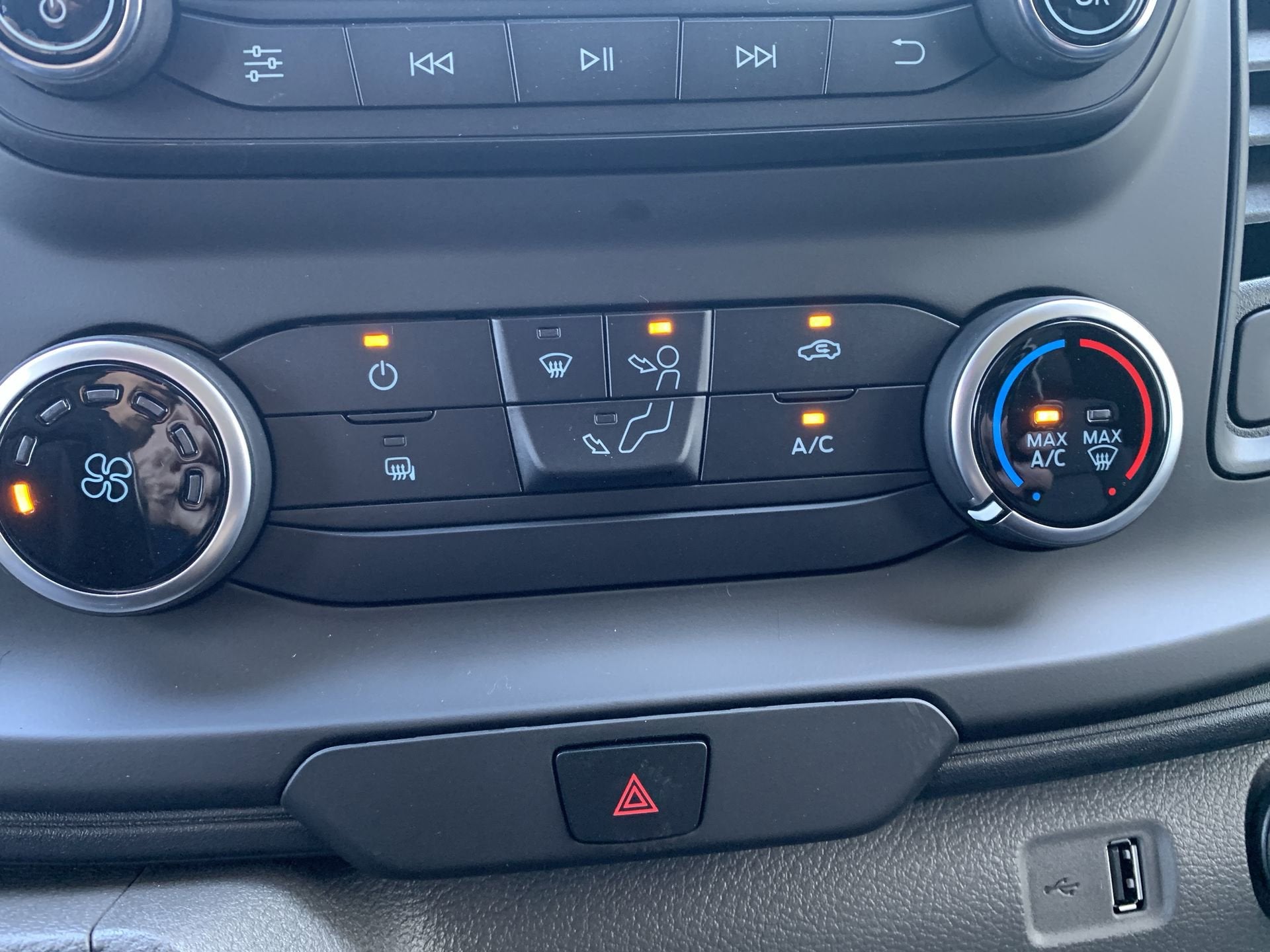 2025 Ford Transit Cargo Van Base