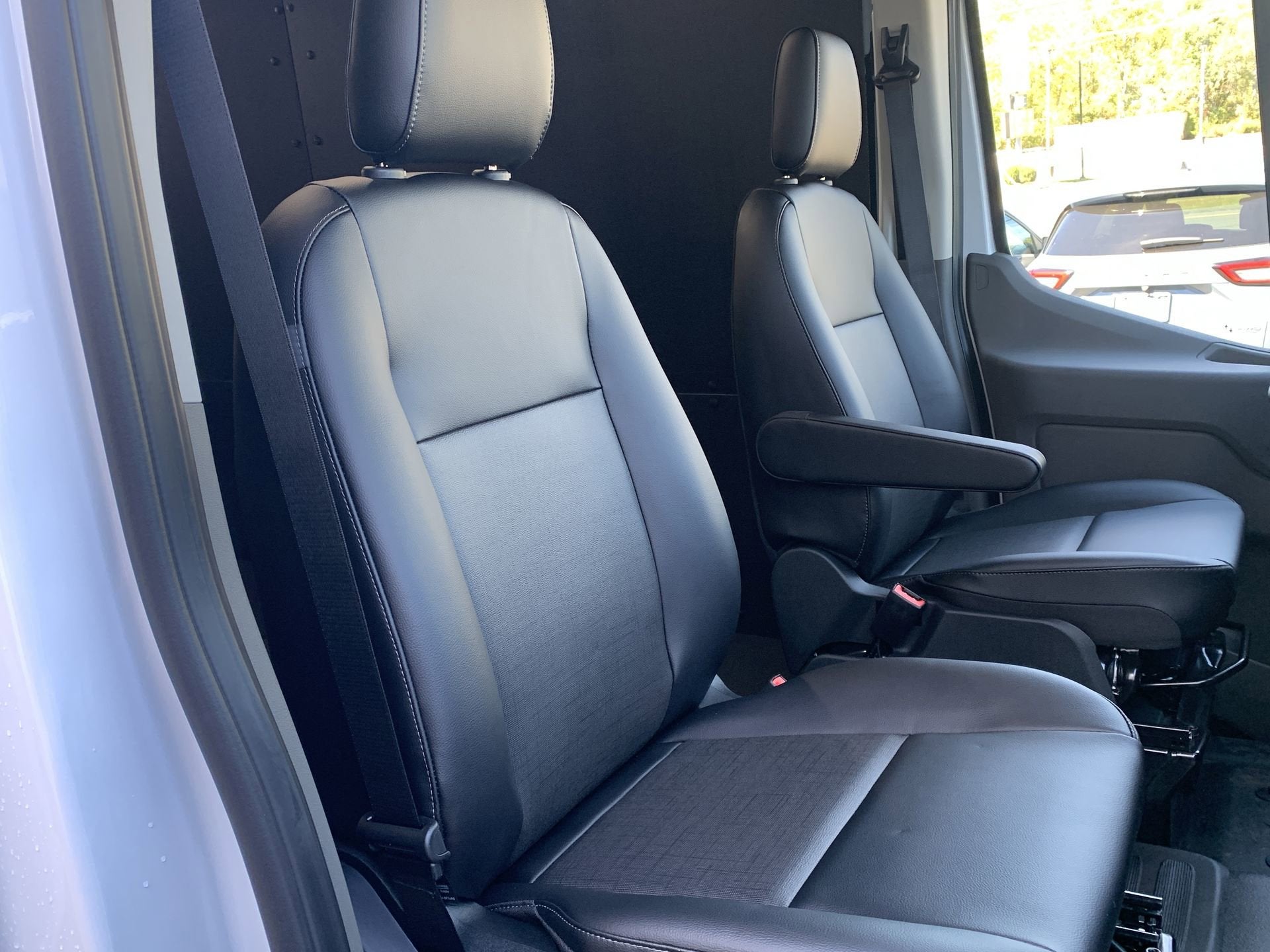 2025 Ford Transit Cargo Van Base