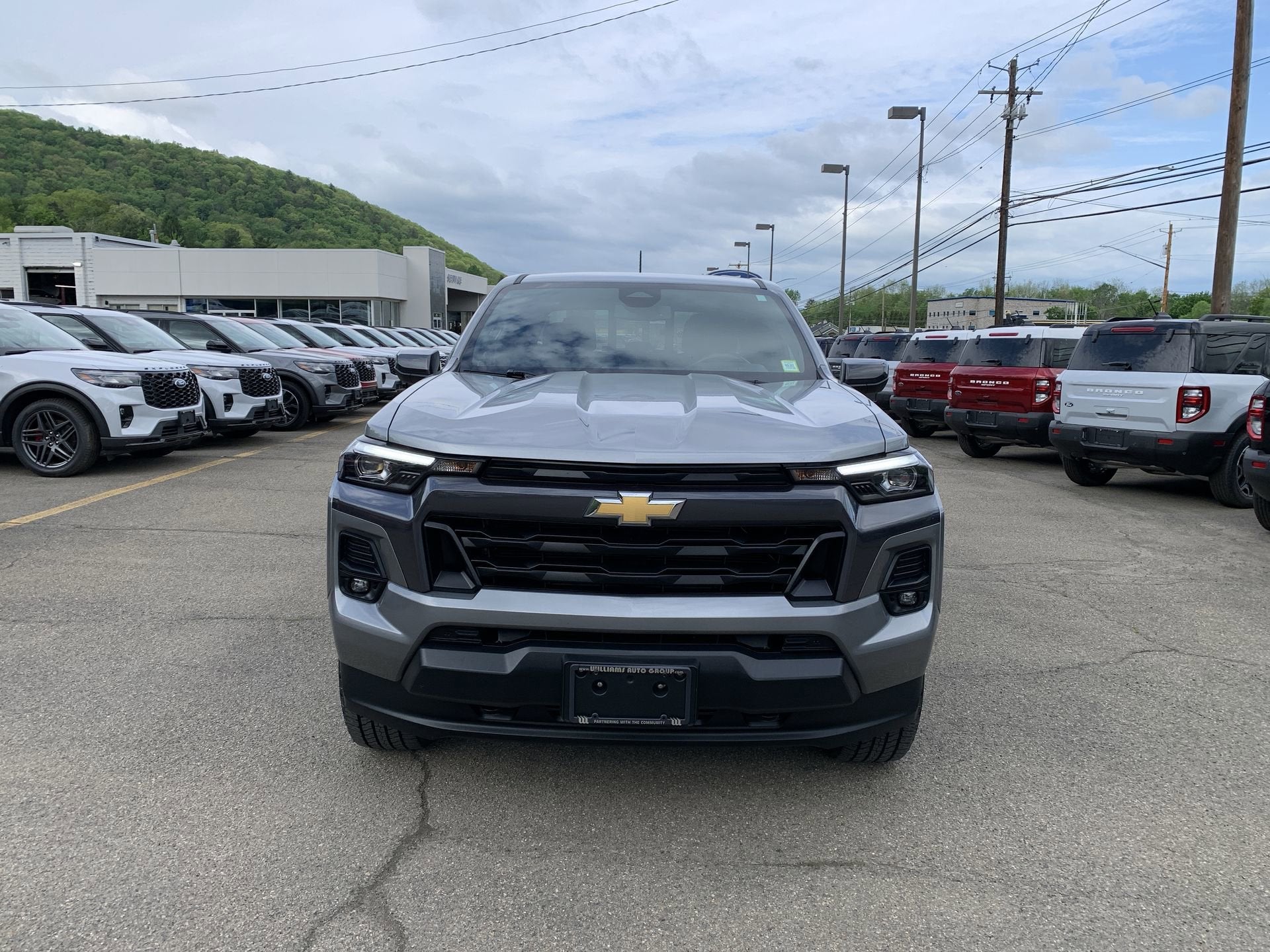 2023 Chevrolet Colorado 4WD LT