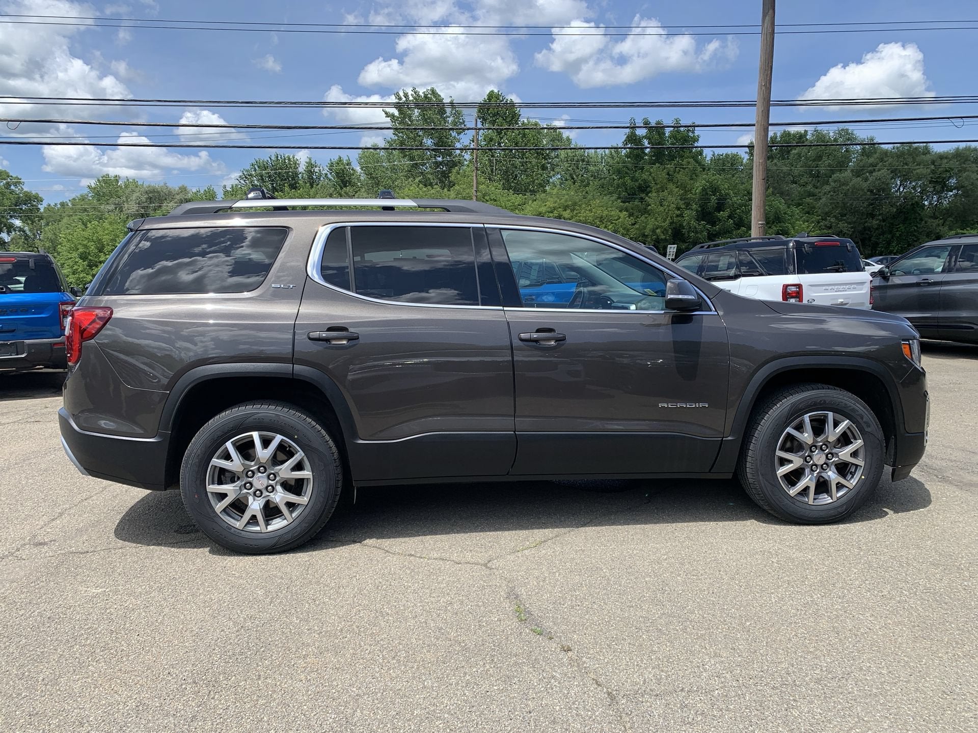 2020 GMC Acadia SLT