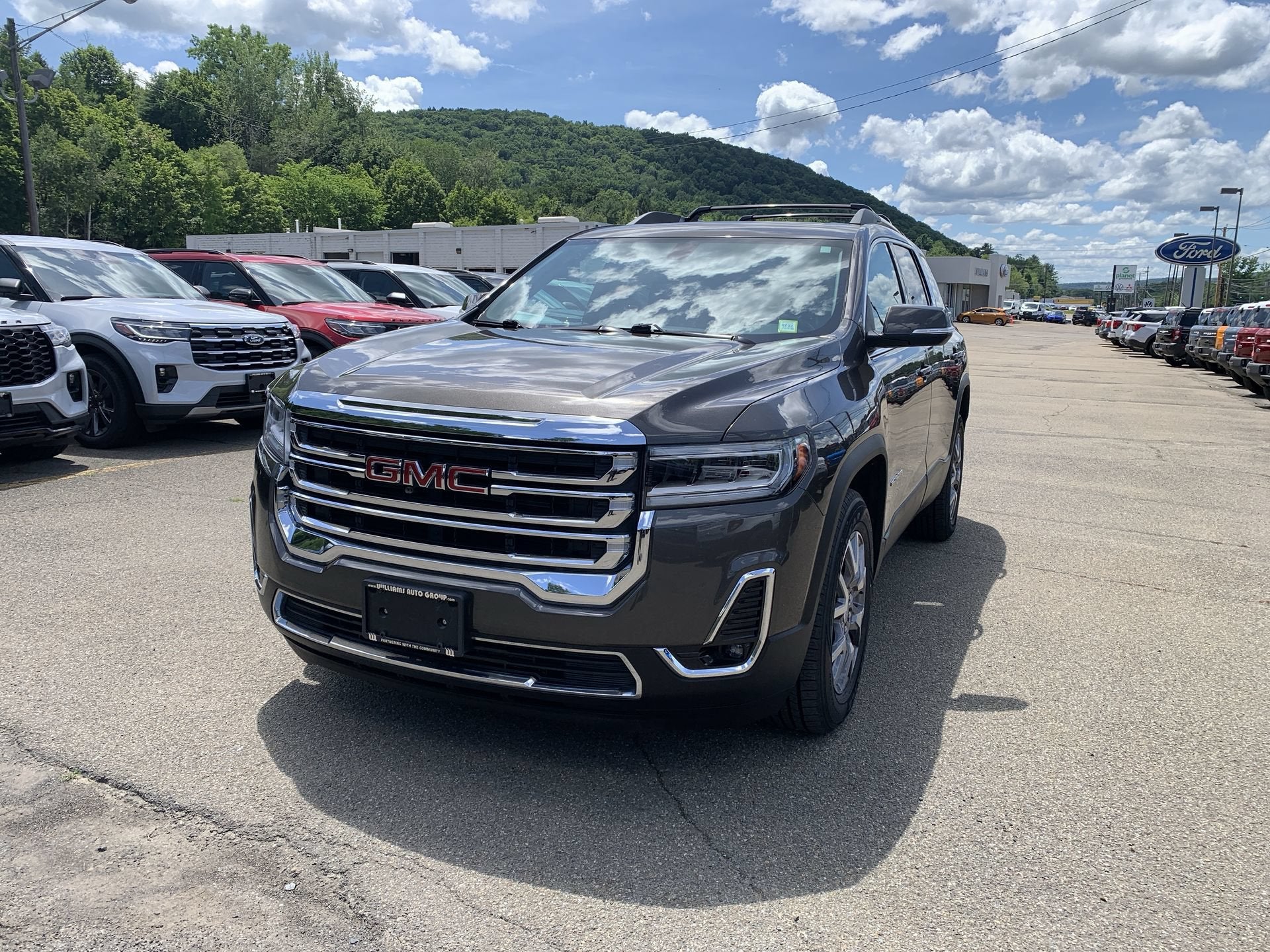 2020 GMC Acadia SLT