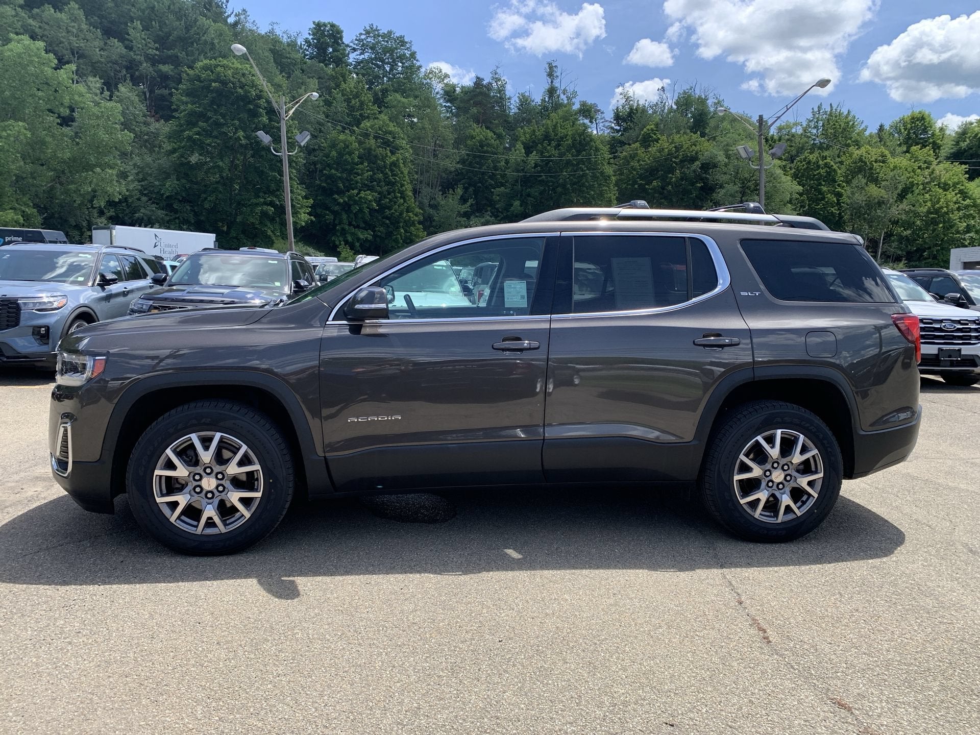2020 GMC Acadia SLT