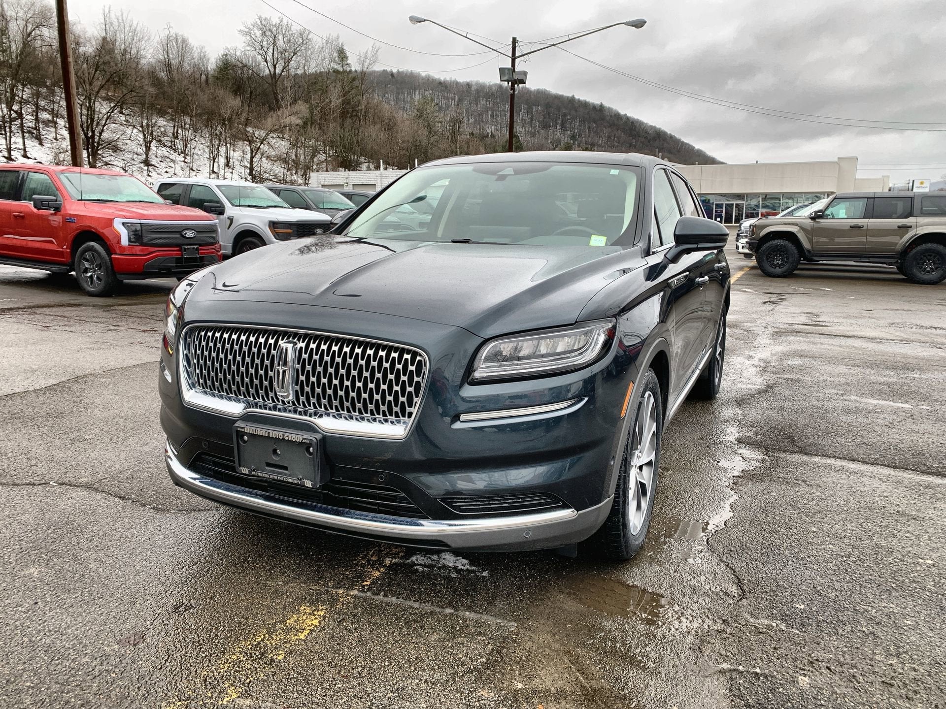 2022 Lincoln Nautilus Reserve