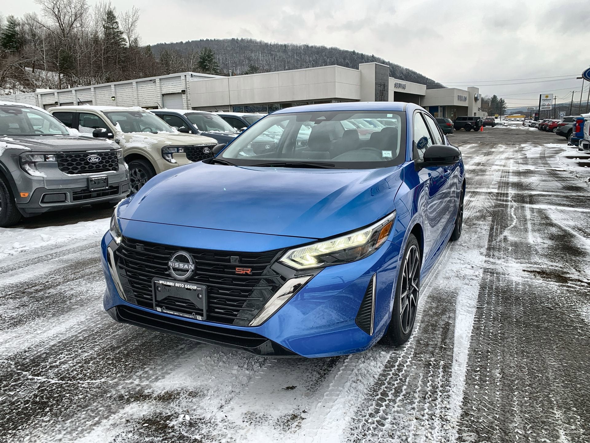 2025 Nissan Sentra SR