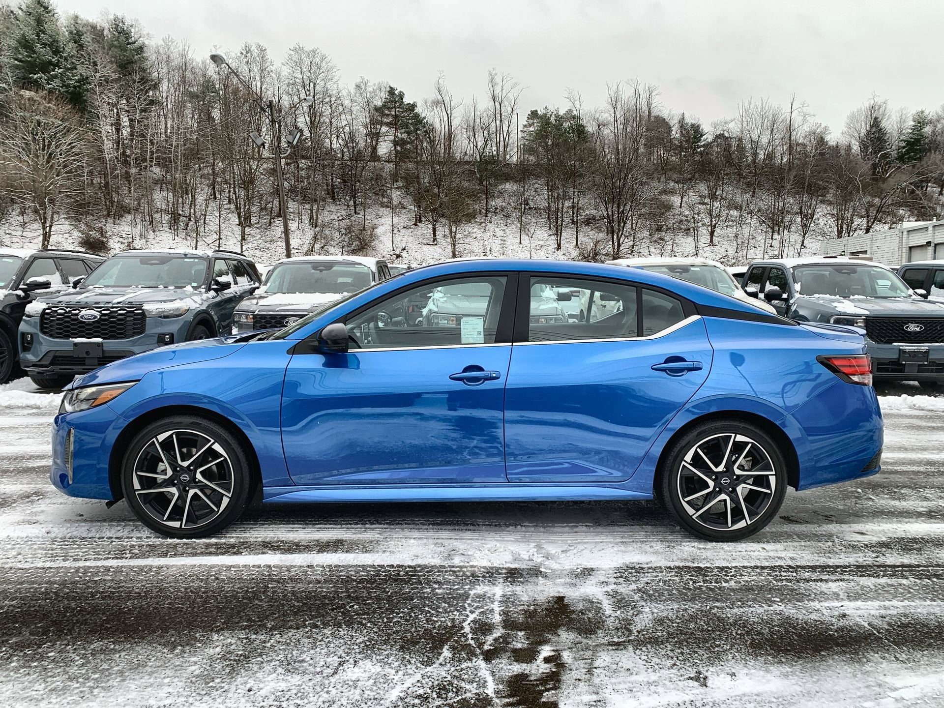 2025 Nissan Sentra SR