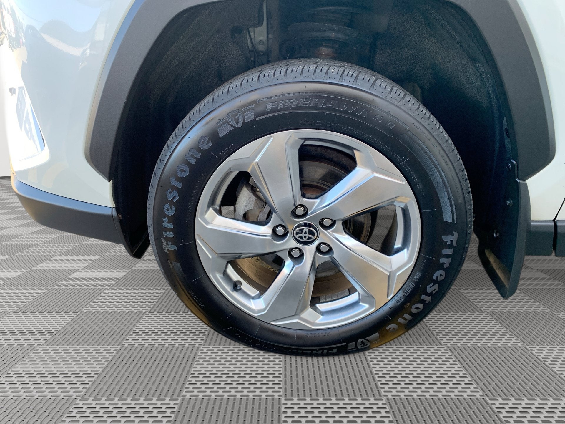 2021 Toyota RAV4 Hybrid XLE Premium