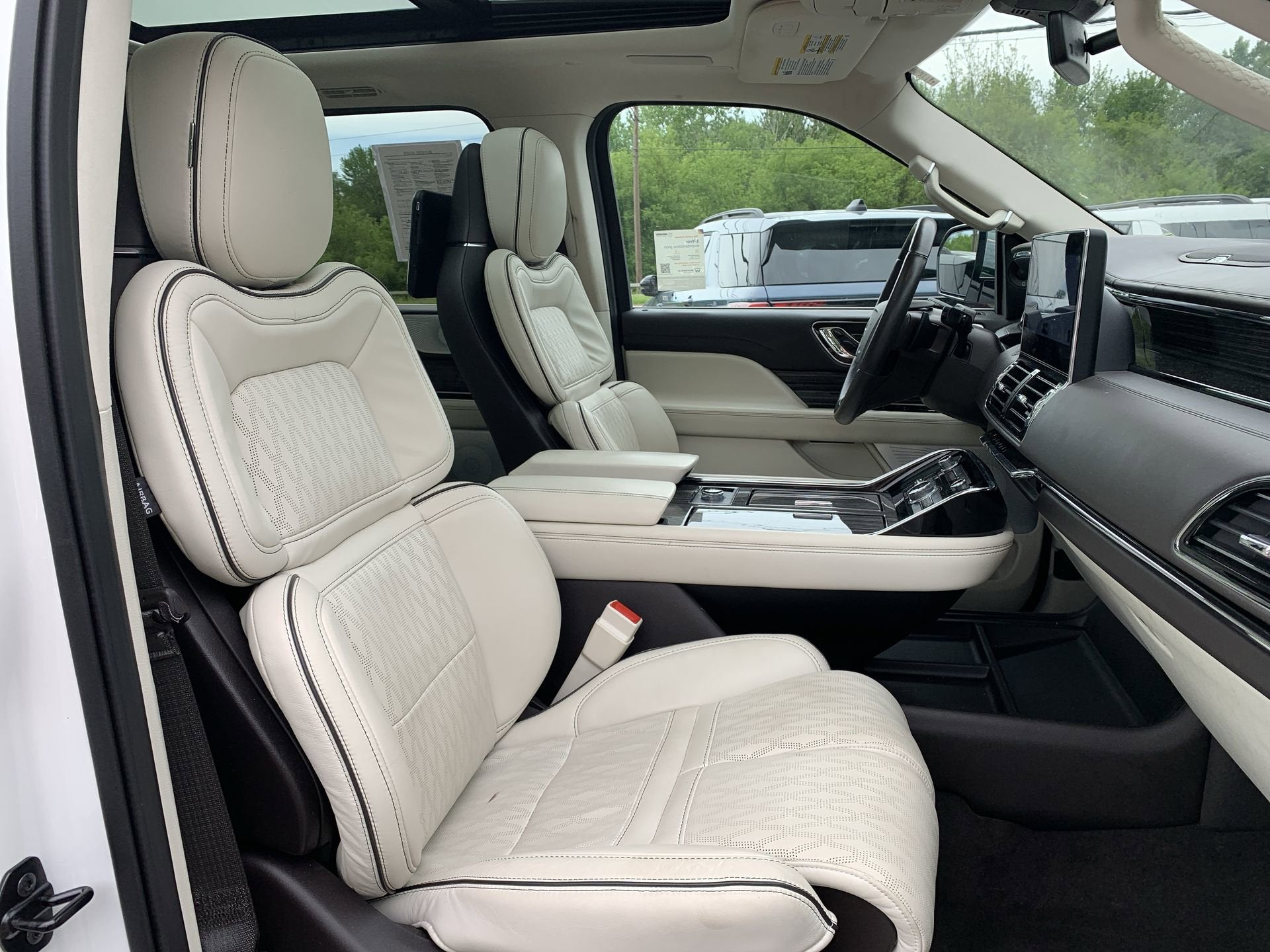 2023 Lincoln Navigator L Black Label