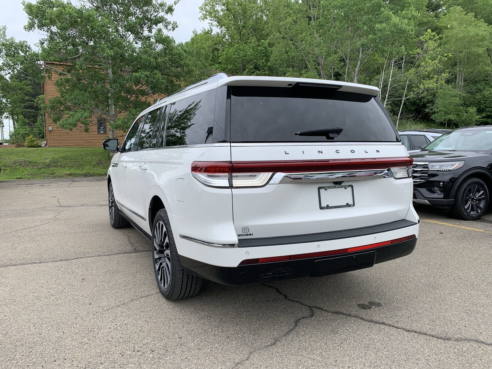 2023 Lincoln Navigator L Black Label