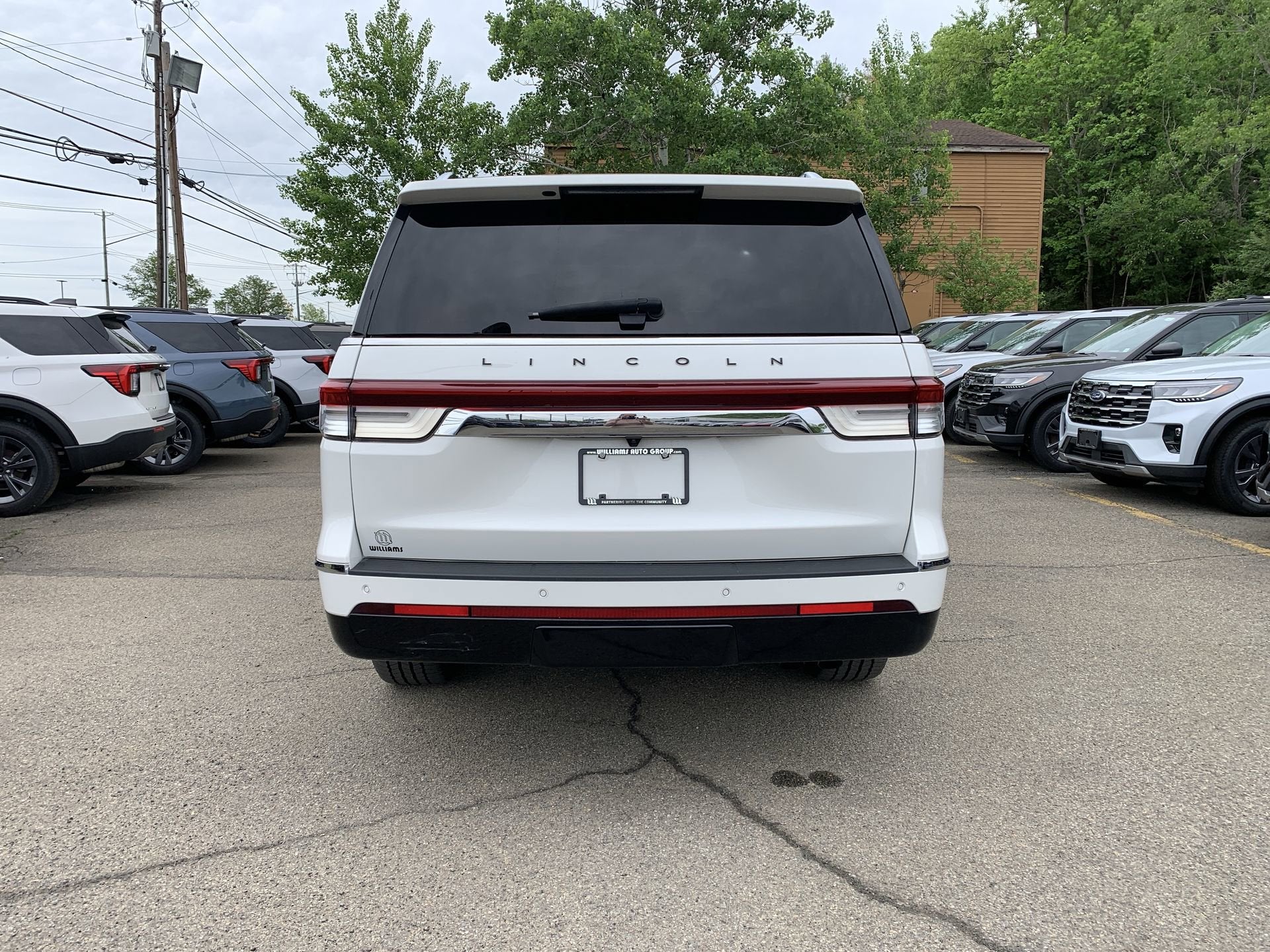 2023 Lincoln Navigator L Black Label