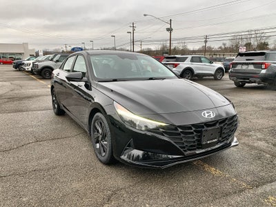 2022 Hyundai Elantra SEL