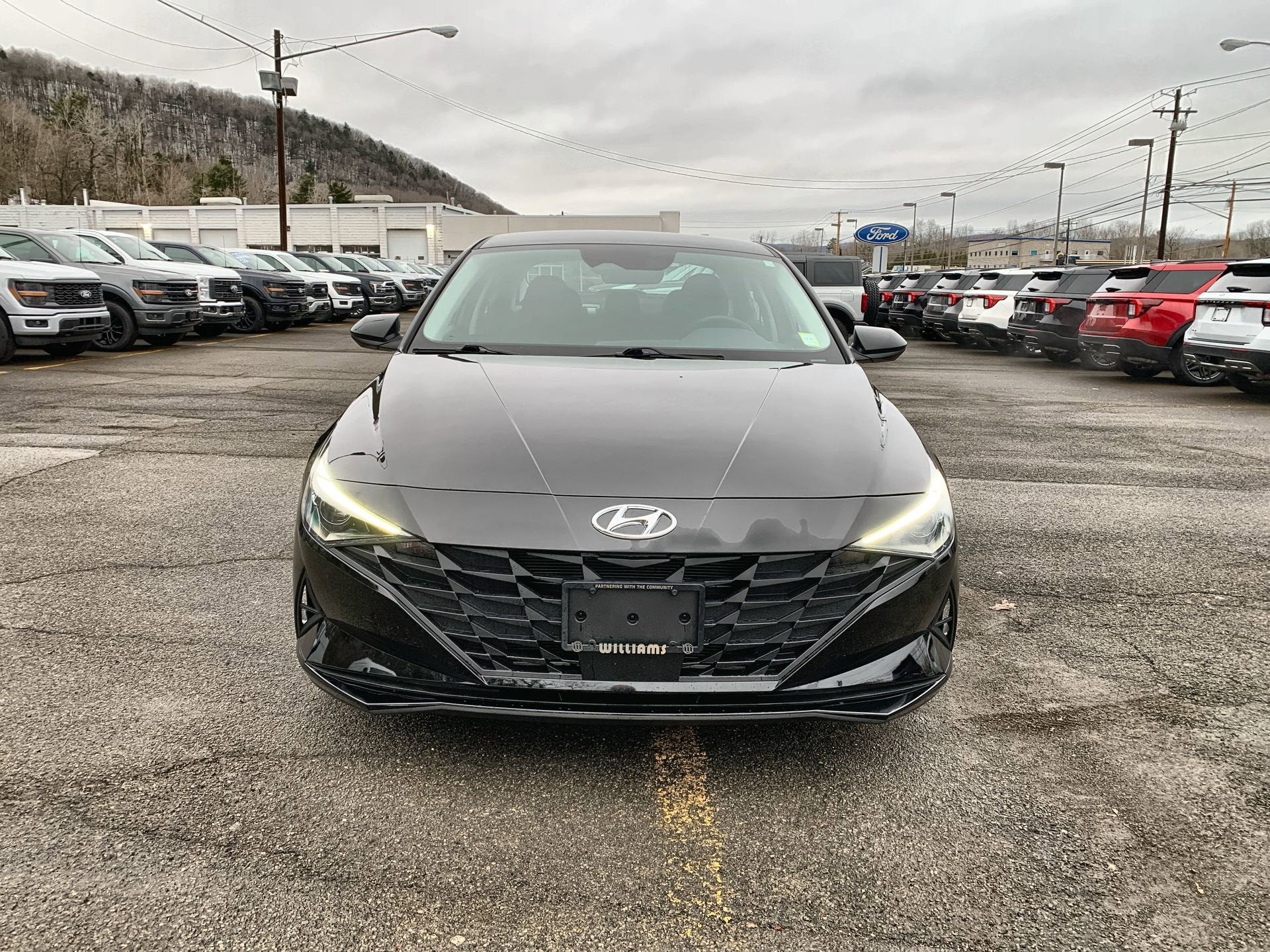 2022 Hyundai Elantra SEL