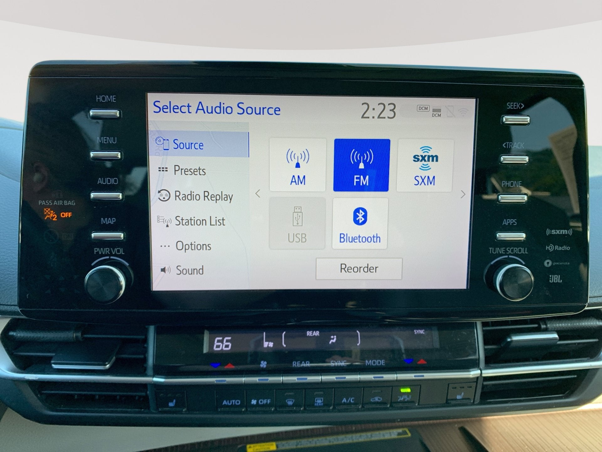 2022 Toyota Sienna XLE
