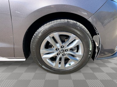 2022 Toyota Sienna XLE