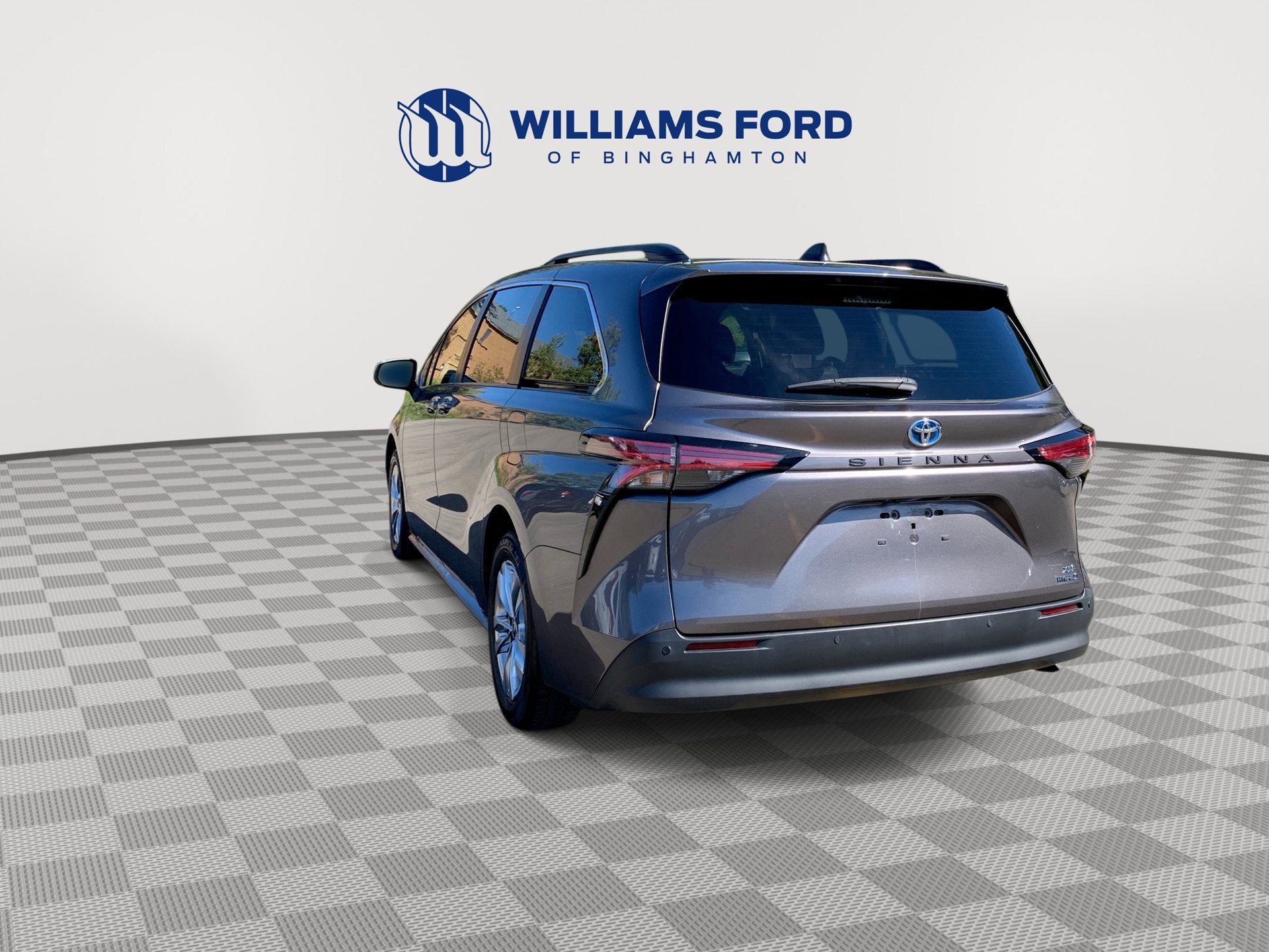 2022 Toyota Sienna XLE