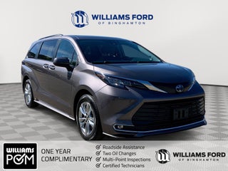 2022 Toyota Sienna XLE