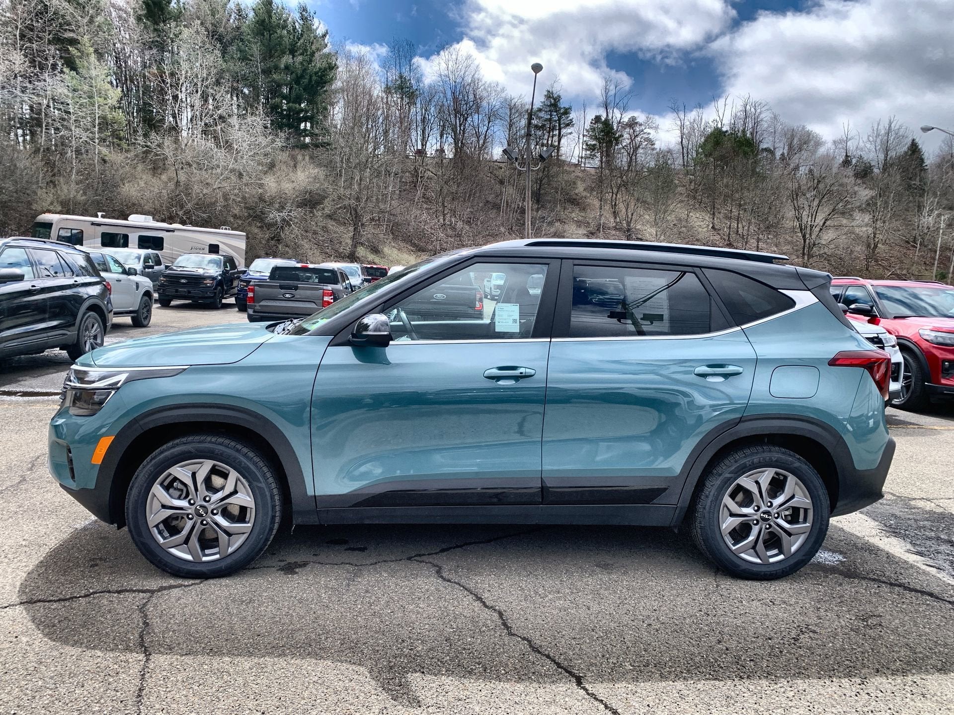 2024 Kia Seltos S