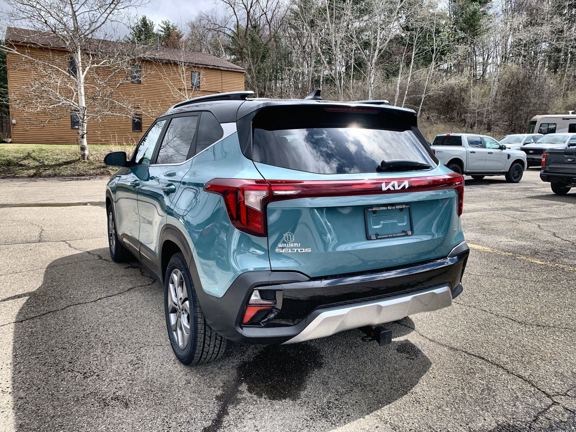 2024 Kia Seltos S