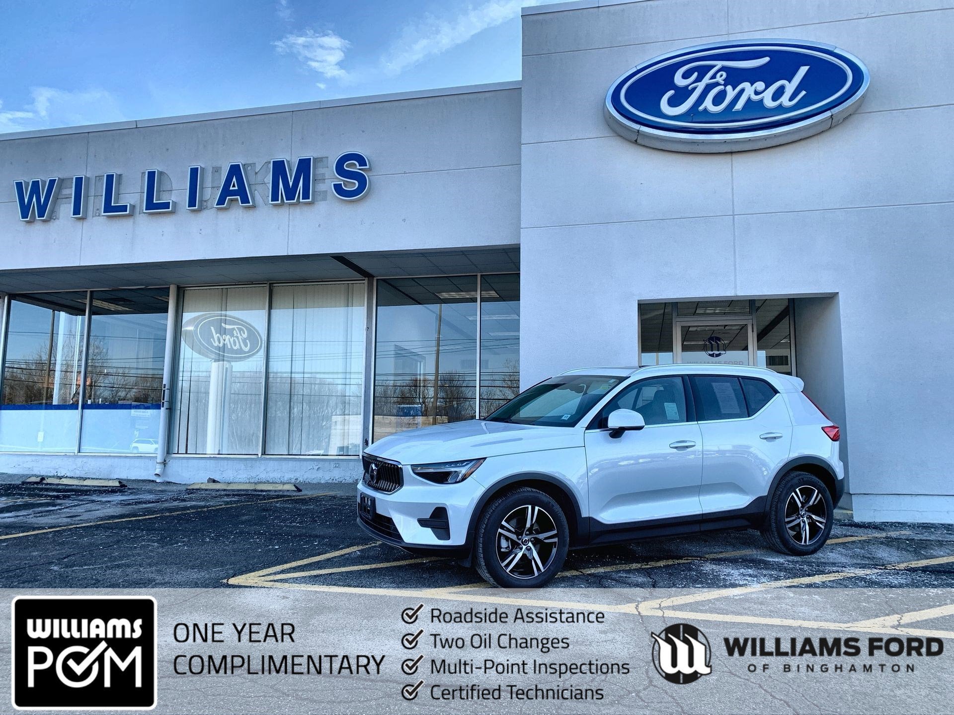 2025 Volvo XC40 Core Bright Theme