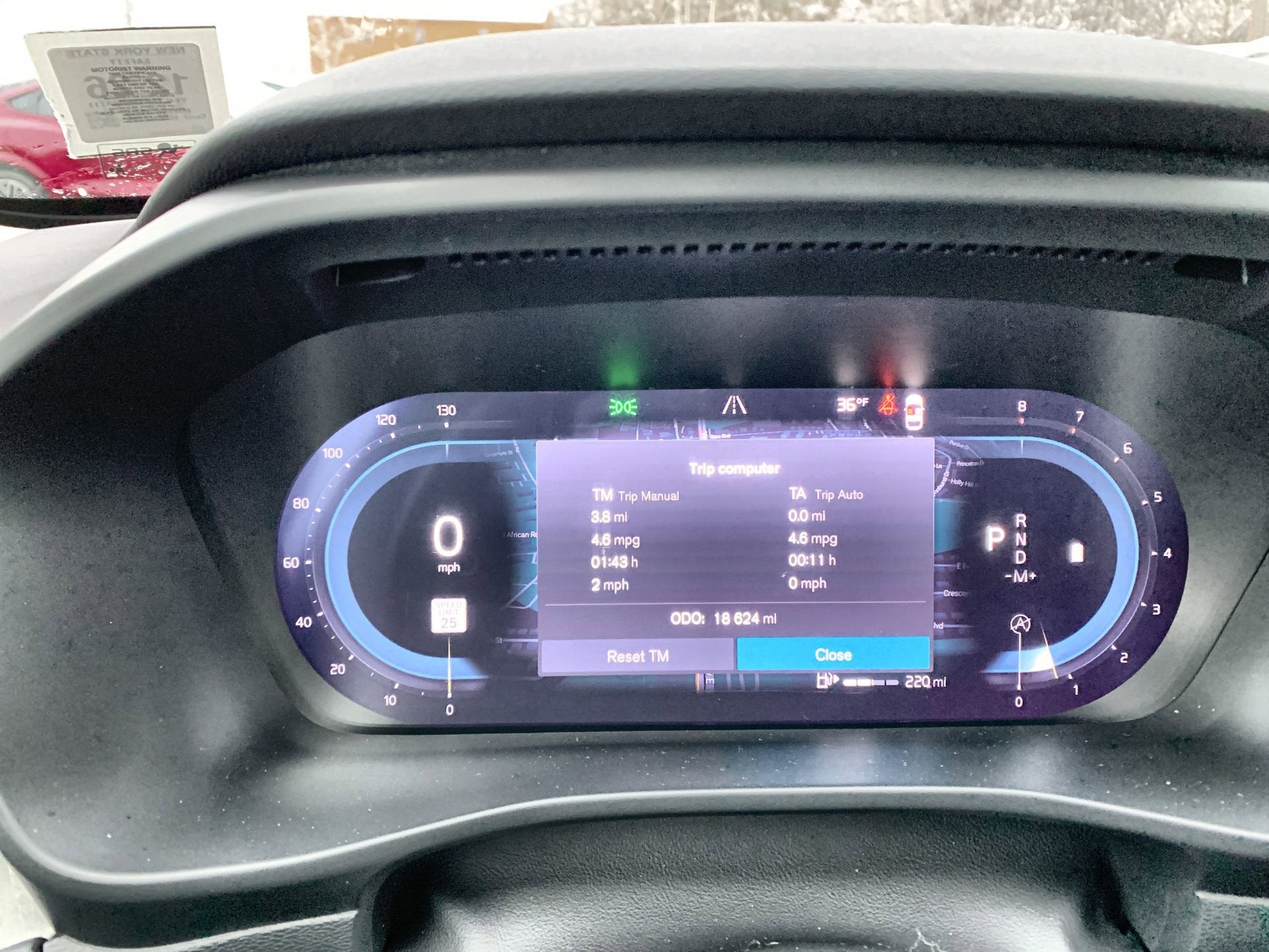 2025 Volvo XC40 Core Bright Theme