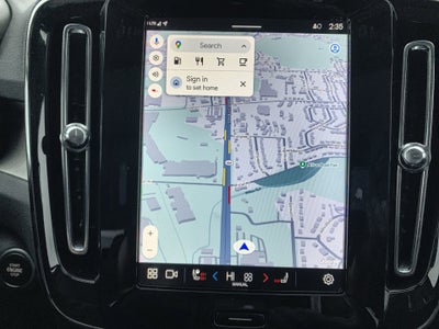 2025 Volvo XC40 Core Bright Theme