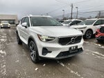 2025 Volvo XC40 Core Bright Theme