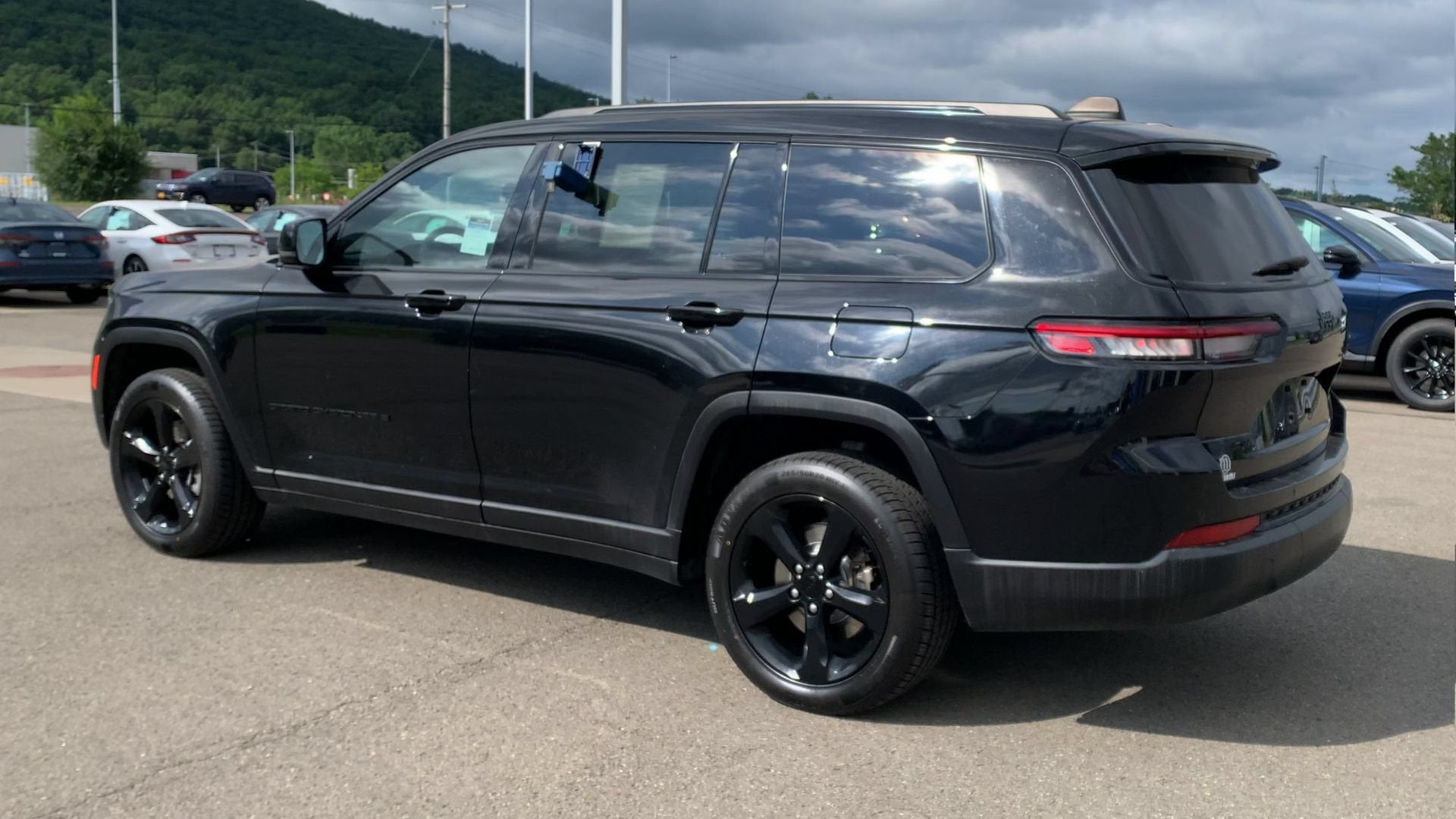 2023 Jeep Grand Cherokee L Altitude