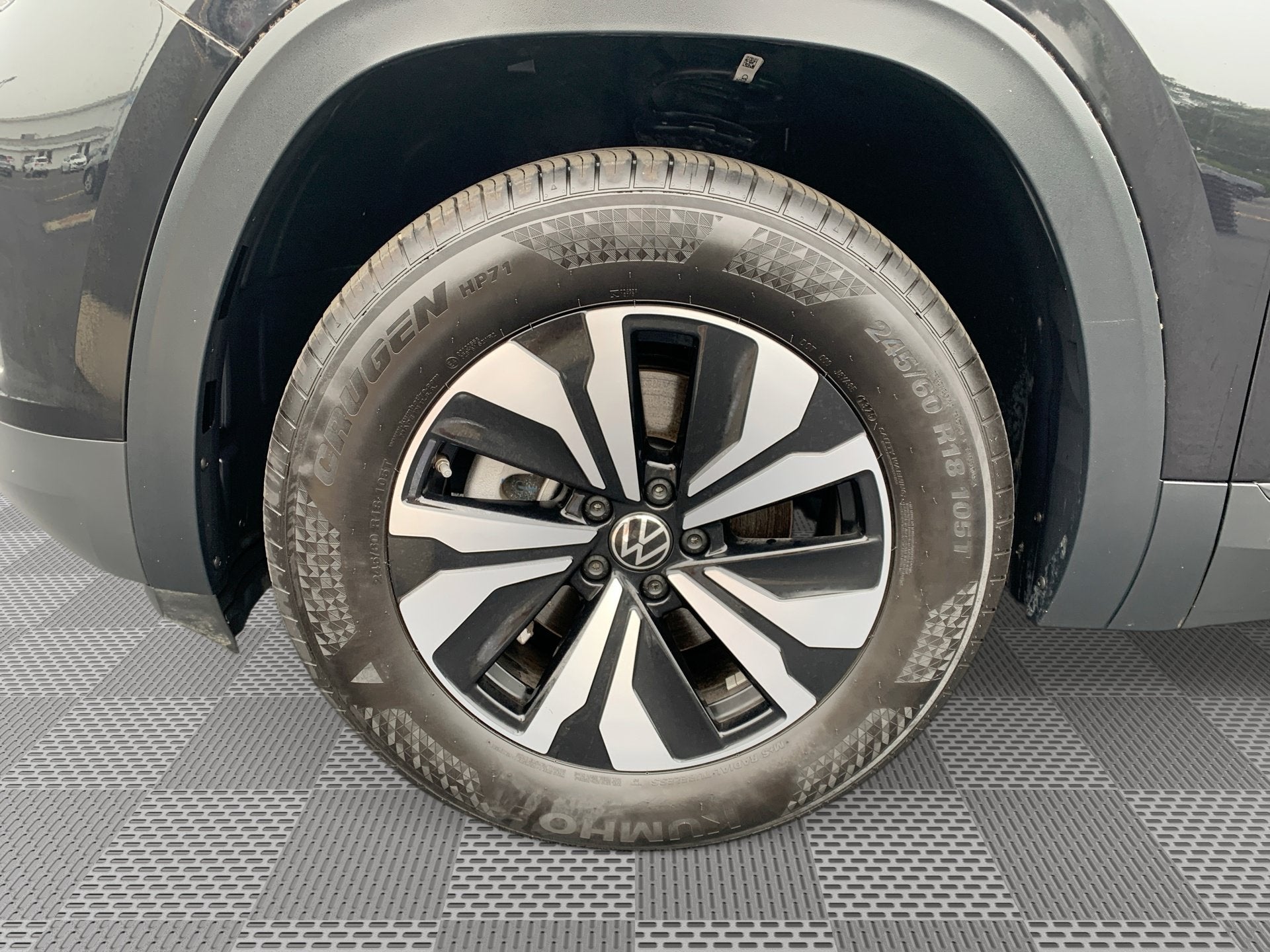 2025 Volkswagen Atlas Cross Sport 2.0T SE